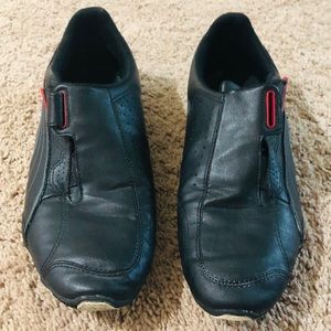 PUMA REDON MOVE /BLACK RED LEATHER